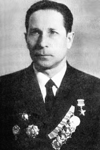 На перехват! Летная книжка "сталинского сокола" На перехват! Летная книжка "сталинского сокола"