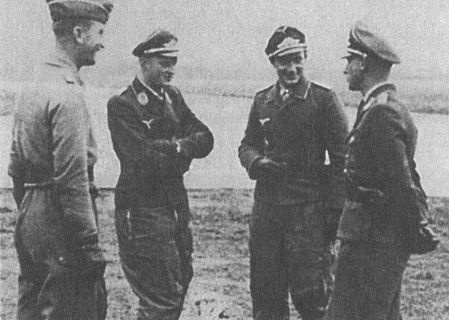 Черный крест и красная звезда. Воздушная война над Россией. 1941-1944 Черный крест и красная звезда. Воздушная война над Россией. 1941-1944