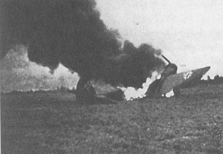 Черный крест и красная звезда. Воздушная война над Россией. 1941-1944 Черный крест и красная звезда. Воздушная война над Россией. 1941-1944