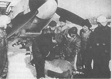 Черный крест и красная звезда. Воздушная война над Россией. 1941-1944 Черный крест и красная звезда. Воздушная война над Россией. 1941-1944