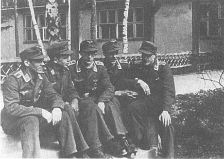 Черный крест и красная звезда. Воздушная война над Россией. 1941-1944 Черный крест и красная звезда. Воздушная война над Россией. 1941-1944