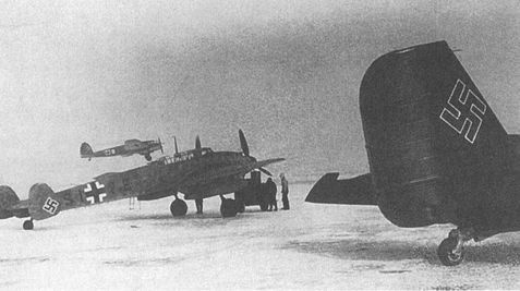 Черный крест и красная звезда. Воздушная война над Россией. 1941-1944 Черный крест и красная звезда. Воздушная война над Россией. 1941-1944