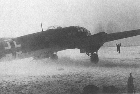 Черный крест и красная звезда. Воздушная война над Россией. 1941-1944 Черный крест и красная звезда. Воздушная война над Россией. 1941-1944