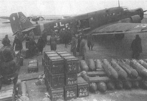 Черный крест и красная звезда. Воздушная война над Россией. 1941-1944 Черный крест и красная звезда. Воздушная война над Россией. 1941-1944