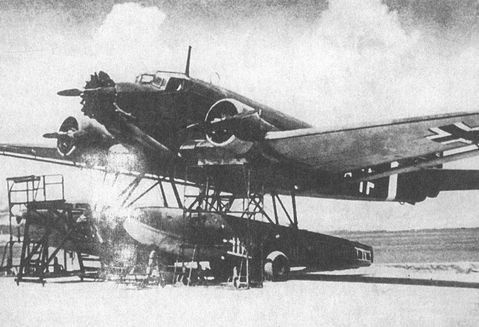 Черный крест и красная звезда. Воздушная война над Россией. 1941-1944 Черный крест и красная звезда. Воздушная война над Россией. 1941-1944