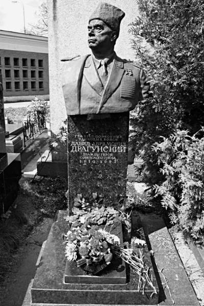 Танкисты-герои 1943-1945 гг. Танкисты-герои 1943-1945 гг.