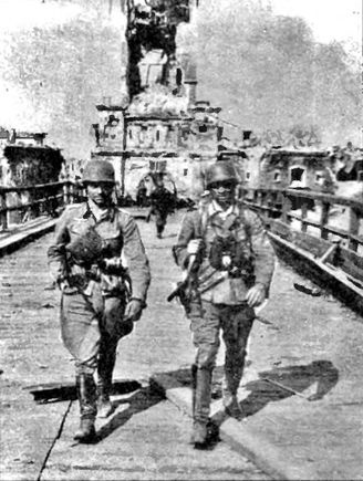 Накануне 1941 года. Гитлер идет на Россию Накануне 1941 года. Гитлер идет на Россию