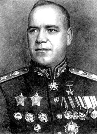 Накануне 1941 года. Гитлер идет на Россию Накануне 1941 года. Гитлер идет на Россию
