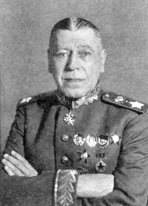 Накануне 1941 года. Гитлер идет на Россию Накануне 1941 года. Гитлер идет на Россию