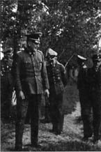 10-я танковая дивизия СС "Фрундсберг" 10-я танковая дивизия СС "Фрундсберг"