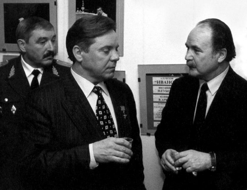 Театр абсурда. Во что превратили Россию Театр абсурда. Во что превратили Россию