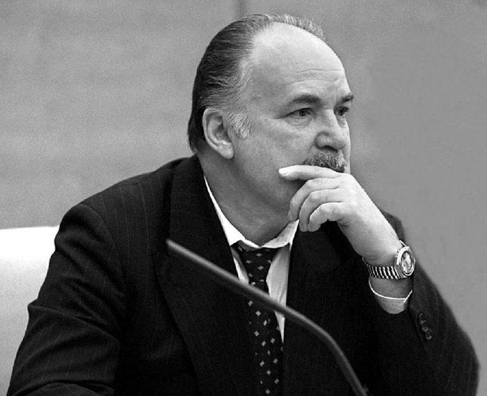 Театр абсурда. Во что превратили Россию Театр абсурда. Во что превратили Россию