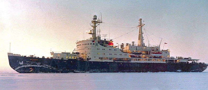 Отечественные морские ледоколы. От "Ермака" до "50 лет победы" Отечественные морские ледоколы. От "Ермака" до "50 лет победы"