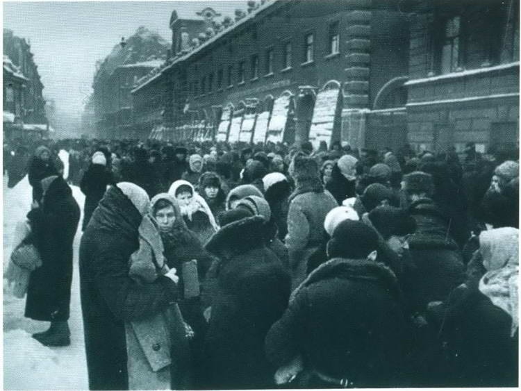 Повседневная жизнь блокадного Ленинграда Повседневная жизнь блокадного Ленинграда