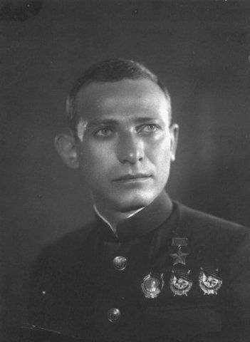 Подводник-североморец Израиль Фисанович Подводник-североморец Израиль Фисанович