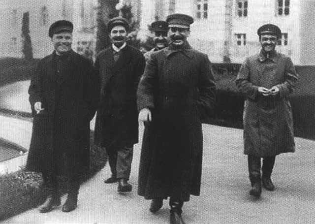 Окружение Сталина Окружение Сталина
