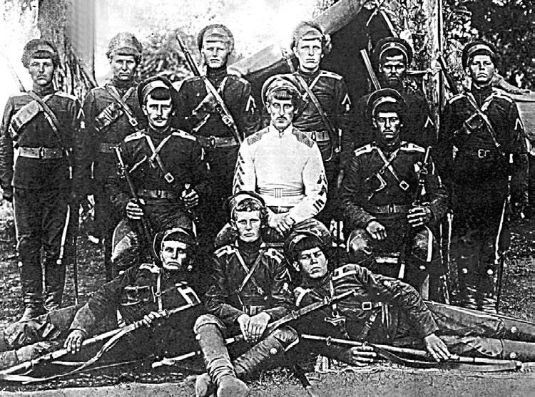 Россия в огне Гражданской войны: подлинная история самой страшной братоубийственной войны Россия в огне Гражданской войны: подлинная история самой страшной братоубийственной войны