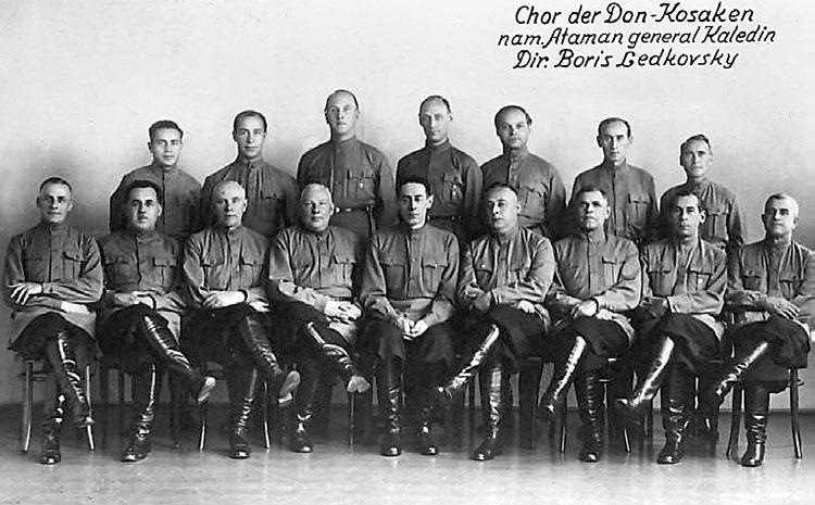 Россия в огне Гражданской войны: подлинная история самой страшной братоубийственной войны Россия в огне Гражданской войны: подлинная история самой страшной братоубийственной войны