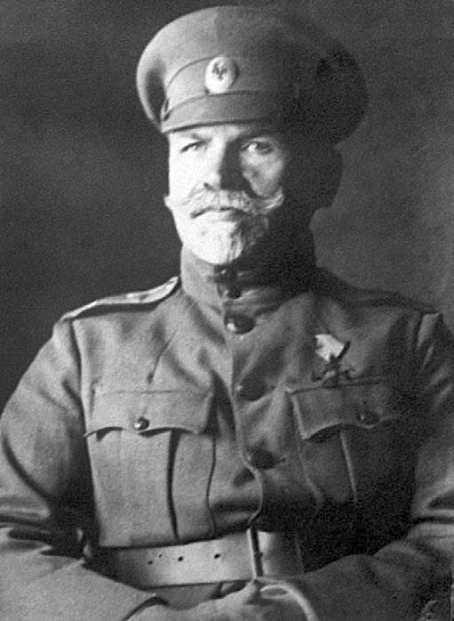 Россия в огне Гражданской войны: подлинная история самой страшной братоубийственной войны Россия в огне Гражданской войны: подлинная история самой страшной братоубийственной войны