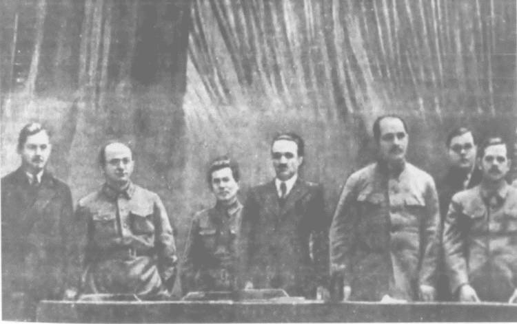 "Сталинский питомец" - Николай Ежов "Сталинский питомец" - Николай Ежов