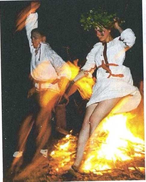 Около шеста Около шеста