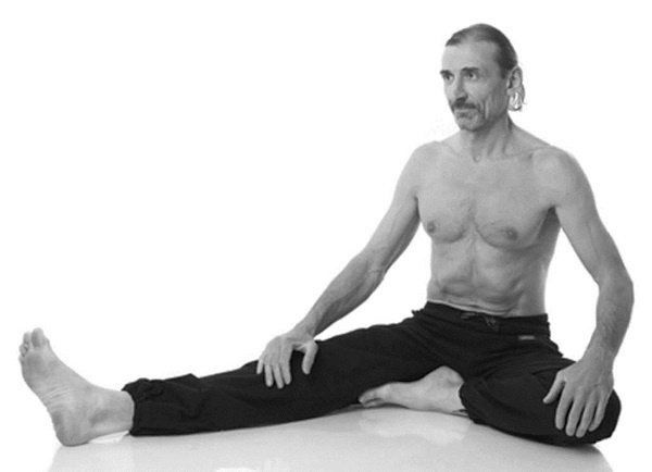 Йога. Лучшие комплексы. Профилактика свыше 100 заболеваний Уцененный товар (№1) Йога. Лучшие комплексы. Профилактика свыше 100 заболеваний Уцененный товар (№1)