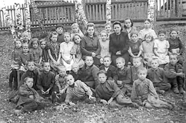 С трудом о прошлом, о былом. Очерки о жителях д. Верхние Таволги С трудом о прошлом, о былом. Очерки о жителях д. Верхние Таволги