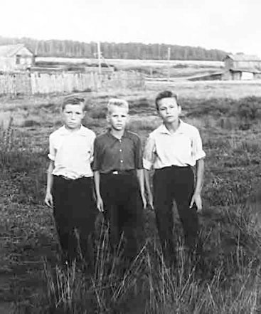 С трудом о прошлом, о былом. Очерки о жителях д. Верхние Таволги С трудом о прошлом, о былом. Очерки о жителях д. Верхние Таволги