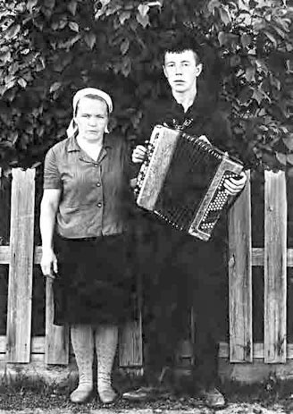 С трудом о прошлом, о былом. Очерки о жителях д. Верхние Таволги С трудом о прошлом, о былом. Очерки о жителях д. Верхние Таволги