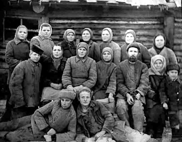 С трудом о прошлом, о былом. Очерки о жителях д. Верхние Таволги С трудом о прошлом, о былом. Очерки о жителях д. Верхние Таволги