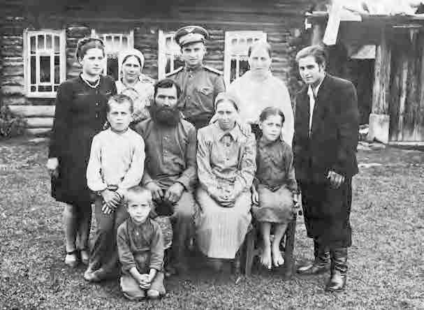 С трудом о прошлом, о былом. Очерки о жителях д. Верхние Таволги С трудом о прошлом, о былом. Очерки о жителях д. Верхние Таволги