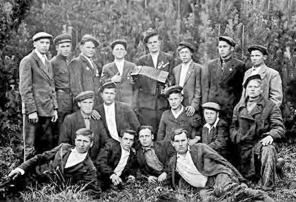 С трудом о прошлом, о былом. Очерки о жителях д. Верхние Таволги С трудом о прошлом, о былом. Очерки о жителях д. Верхние Таволги