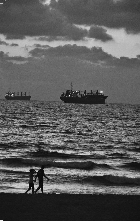 Он, Она и Море. Три новеллы о любви Он, Она и Море. Три новеллы о любви