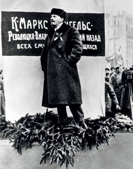 Председатель Совета народных комиссаров Владимир Ильич Ленин Председатель Совета народных комиссаров Владимир Ильич Ленин