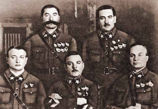 Красные полководцы. Сергей Каменев, Семен Будённый, Михаил Фрунзе, Василий Чапаев, Василий Блюхер, Михаил Тухачевский Красные полководцы. Сергей Каменев, Семен Будённый, Михаил Фрунзе, Василий Чапаев, Василий Блюхер, Михаил Тухачевский