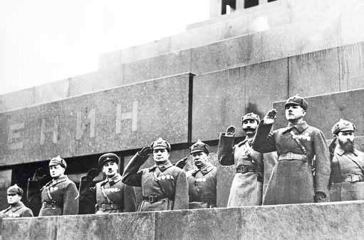 Красные полководцы. Сергей Каменев, Семен Будённый, Михаил Фрунзе, Василий Чапаев, Василий Блюхер, Михаил Тухачевский Красные полководцы. Сергей Каменев, Семен Будённый, Михаил Фрунзе, Василий Чапаев, Василий Блюхер, Михаил Тухачевский