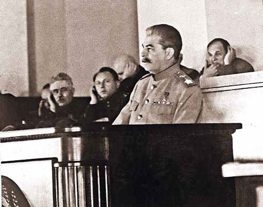 Полководцы Великой Отечественной. Книга 1. Иосиф Сталин, Сидор Ковпак, Иван Панфилов, Федор Толбухин, Александр Василевский Полководцы Великой Отечественной. Книга 1. Иосиф Сталин, Сидор Ковпак, Иван Панфилов, Федор Толбухин, Александр Василевский