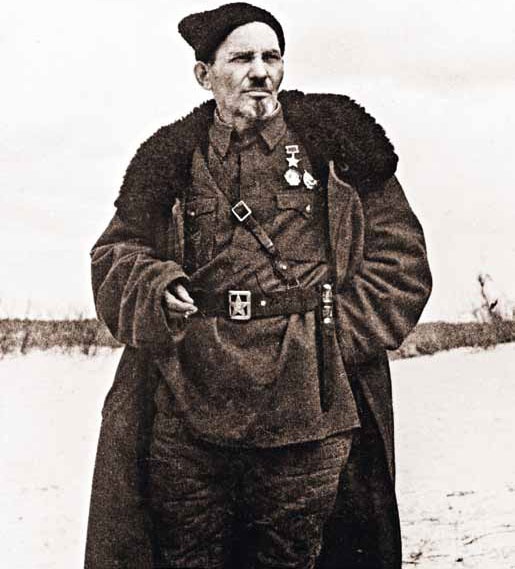 Полководцы Великой Отечественной. Книга 1. Иосиф Сталин, Сидор Ковпак, Иван Панфилов, Федор Толбухин, Александр Василевский Полководцы Великой Отечественной. Книга 1. Иосиф Сталин, Сидор Ковпак, Иван Панфилов, Федор Толбухин, Александр Василевский