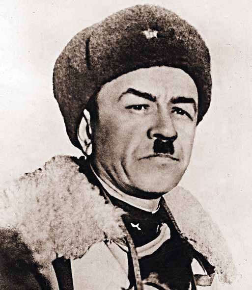 Полководцы Великой Отечественной. Книга 1. Иосиф Сталин, Сидор Ковпак, Иван Панфилов, Федор Толбухин, Александр Василевский Полководцы Великой Отечественной. Книга 1. Иосиф Сталин, Сидор Ковпак, Иван Панфилов, Федор Толбухин, Александр Василевский