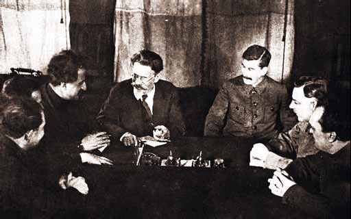 Полководцы Великой Отечественной. Книга 1. Иосиф Сталин, Сидор Ковпак, Иван Панфилов, Федор Толбухин, Александр Василевский Полководцы Великой Отечественной. Книга 1. Иосиф Сталин, Сидор Ковпак, Иван Панфилов, Федор Толбухин, Александр Василевский