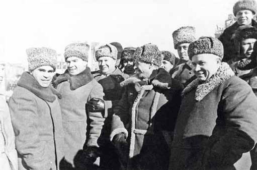 Полководцы Великой Отечественной. Книга 3. Борис Шапошников, Василий Чуйков, Михаил Катуков, Николай Ватутин, Николай Кузнецов, Иван Черняховский Полководцы Великой Отечественной. Книга 3. Борис Шапошников, Василий Чуйков, Михаил Катуков, Николай Ватутин, Николай Кузнецов, Иван Черняховский