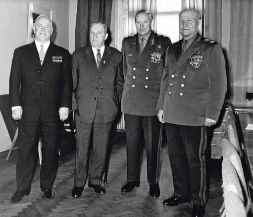 Полководцы Великой Отечественной. Книга 4. Георгий Жуков Полководцы Великой Отечественной. Книга 4. Георгий Жуков