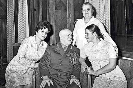 Полководцы Великой Отечественной. Книга 4. Георгий Жуков Полководцы Великой Отечественной. Книга 4. Георгий Жуков