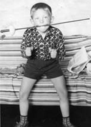 Путь русского гангстера. Легенды лихих 90-х Путь русского гангстера. Легенды лихих 90-х