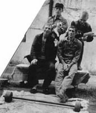 Путь русского гангстера. Легенды лихих 90-х Путь русского гангстера. Легенды лихих 90-х