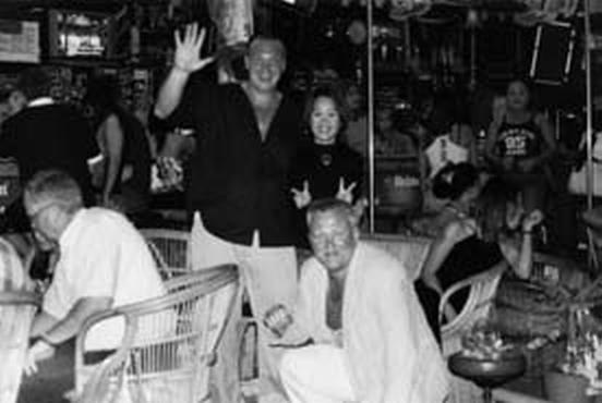 Путь русского гангстера. Легенды лихих 90-х Путь русского гангстера. Легенды лихих 90-х