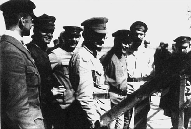 Взлет и падение «красного Бонапарта». Трагическая судьба маршала Тухачевского Взлет и падение «красного Бонапарта». Трагическая судьба маршала Тухачевского