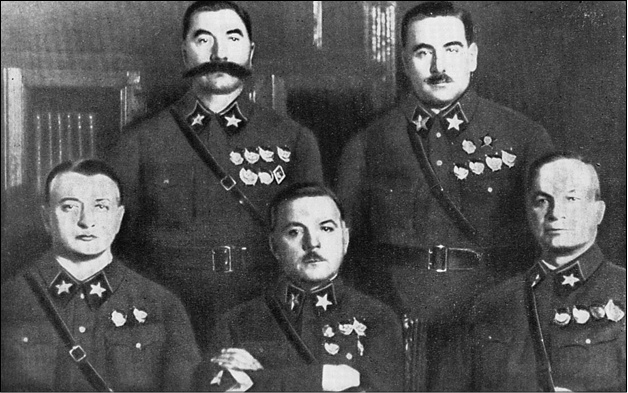 Взлет и падение «красного Бонапарта». Трагическая судьба маршала Тухачевского Взлет и падение «красного Бонапарта». Трагическая судьба маршала Тухачевского