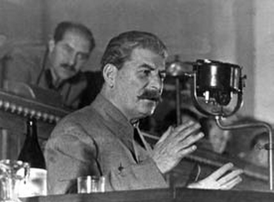 Победоносец Сталин. Генералиссимус в Великой Отечественной войне Победоносец Сталин. Генералиссимус в Великой Отечественной войне