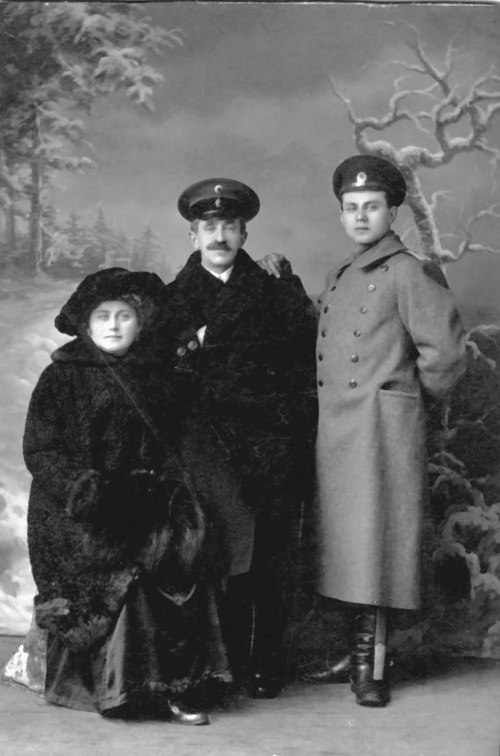 Как прожить не меньше 100 лет. Советы легендарного отечественного врача Как прожить не меньше 100 лет. Советы легендарного отечественного врача
